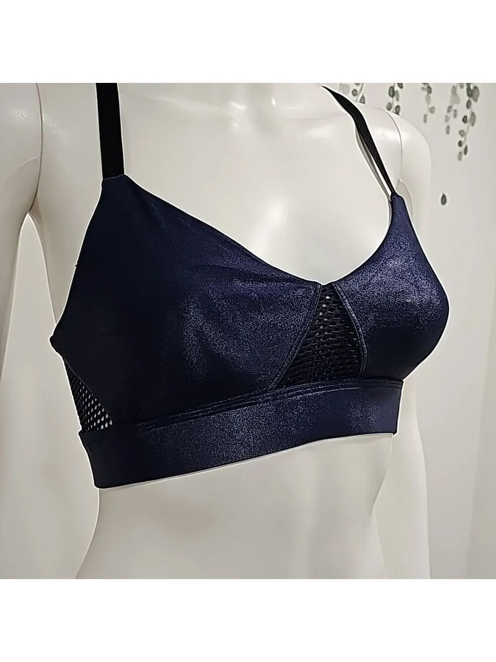 KORAL Ali Infinity Sports Bra - Picture 7 of 9